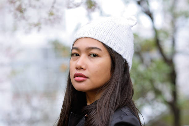 istock Young woman in knit hat 669908486