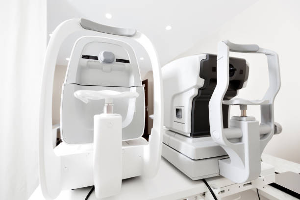 istock Modern eye testing device standing in the lab. Tonometer in ophthalmologist's office 669951654