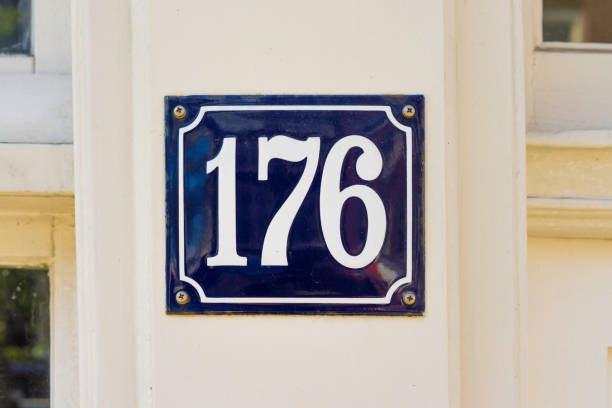 número 176 - house numbering fotografías e imágenes de stock