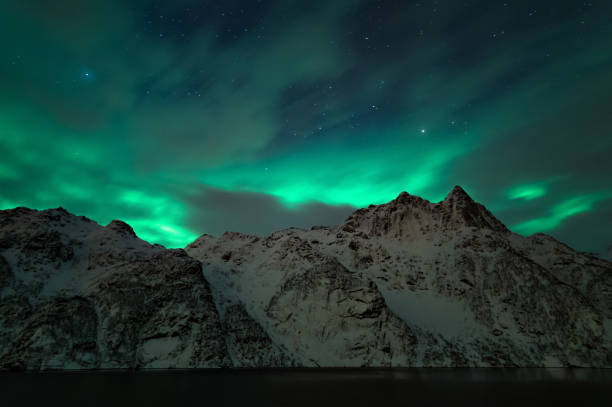 istock Northern Lights of Norway 669958710