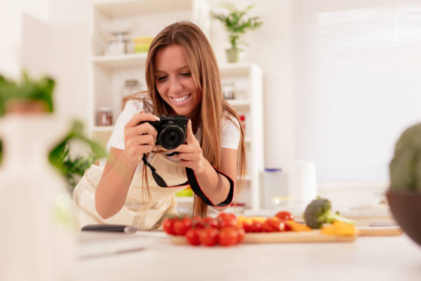 istock Attractive Blogger Girl 669959936