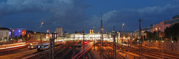 View from the Hackerbrücke to the main station