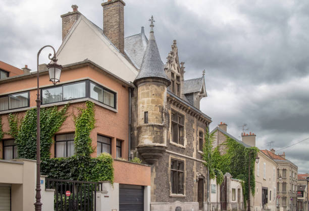 istock Architecture in France 670105306