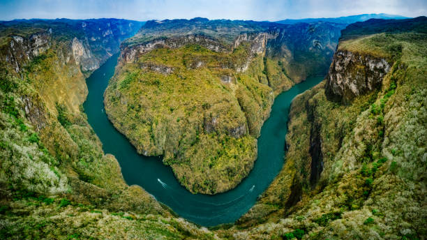 istock Sumidero Canyon in Chiapas Mexico 670130566