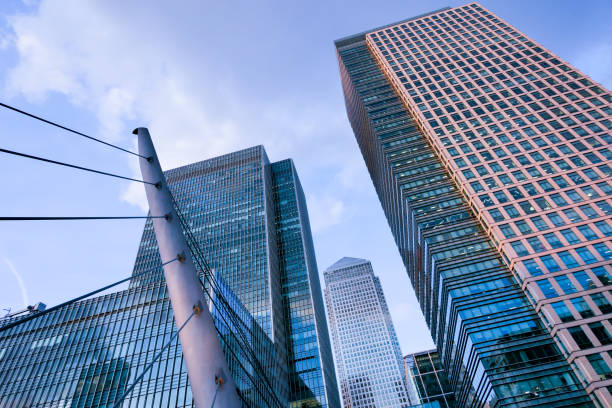 istock London office building skyscraper, working & meeting 670188548