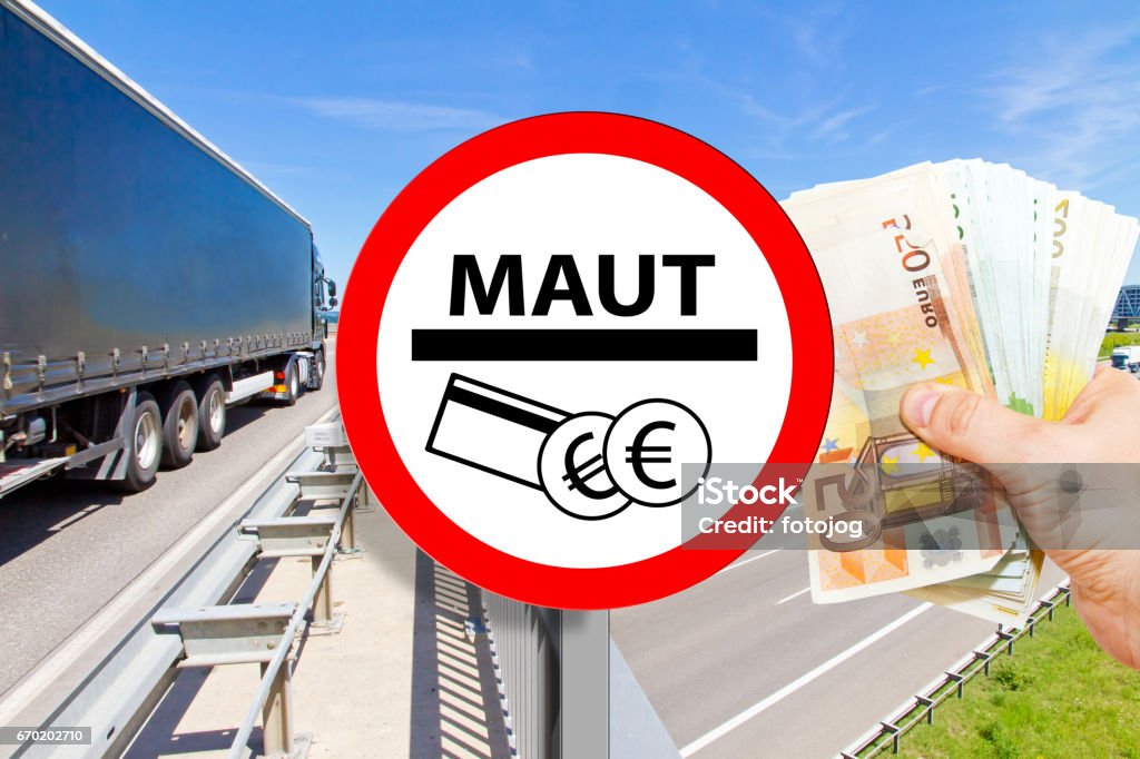 Maut - Toll on highway - Lizenzfrei Lastzug Stock-Foto