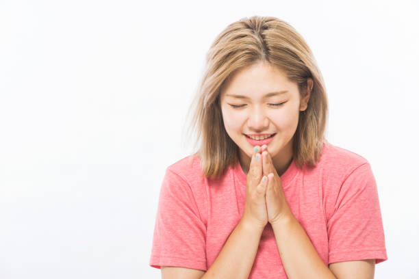 istock Asian girl on white background 670218958