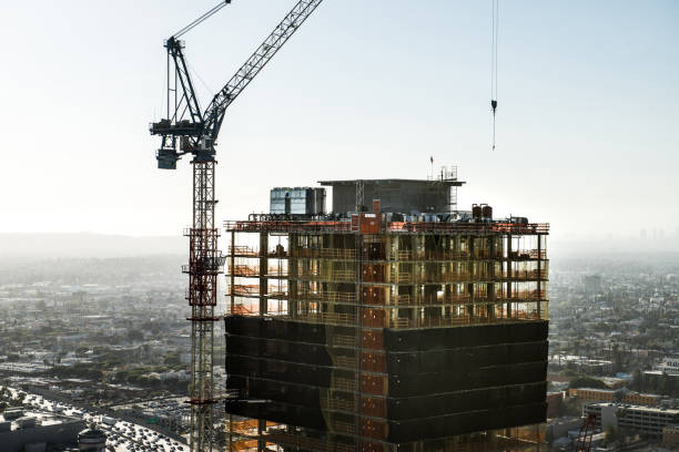 istock Construction of Los Angeles Skyscraper with Crane 670272678