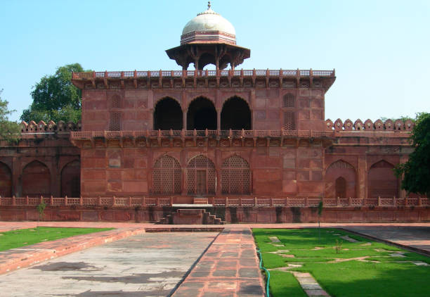 istock Taj Mahal red sandstone architecture 670459810