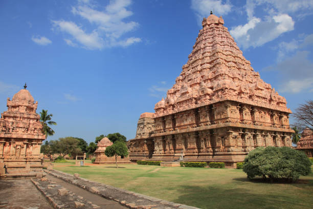 istock Ancient Shiva temple in Gangaikonda Cholapuram 670472646