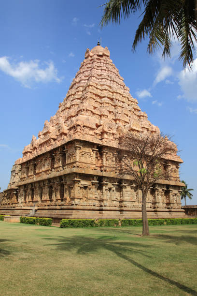 istock Ancient Shiva temple in Gangaikonda Cholapuram 670472678
