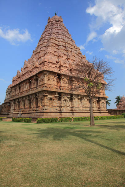 istock Ancient Shiva temple in Gangaikonda Cholapuram 670472766