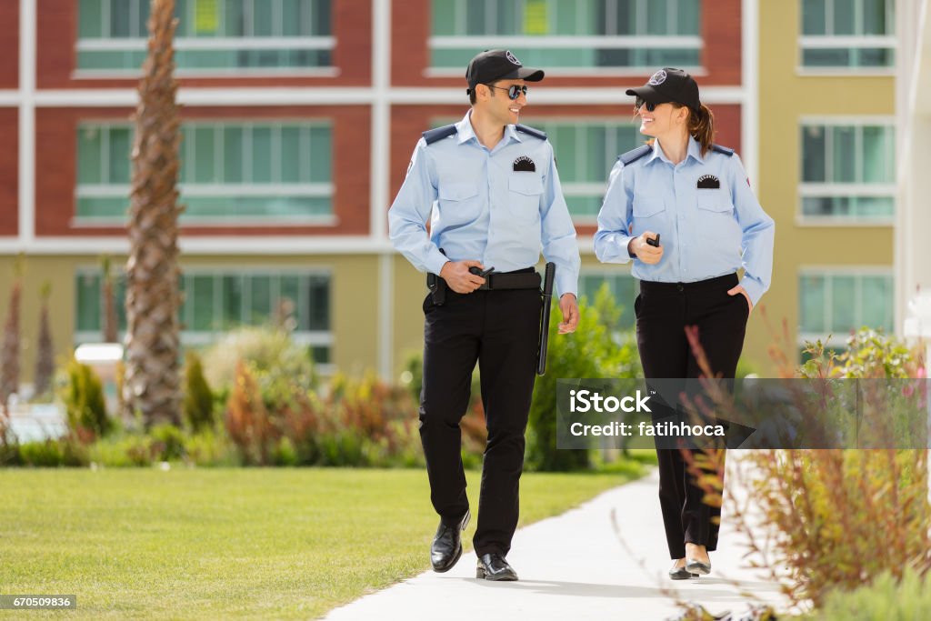 Zwei Sicherheitsbeamte - Lizenzfrei Wachpersonal Stock-Foto