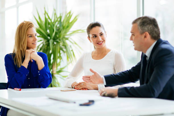istock Business people working in office and brainstorming 670511122