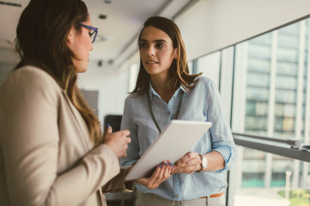 istock Businesswomen working in the office 670532750