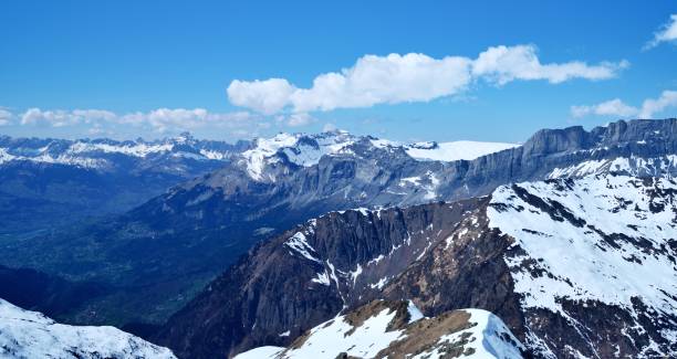 istock Surrounding mountains of the Mont Blanc 670536962