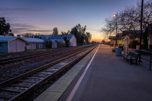 istock Train platform at sunrise - Merced, California, USA 670549774