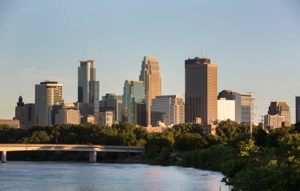 istock Minneapolis Skyline 670564292