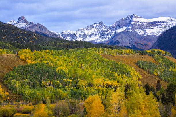 istock Autumn in the San Juan Mountains 670569352