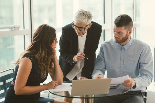 istock Business people working in the office 670574190