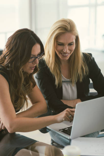 istock Business people in the office 670590928