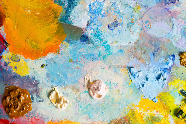 istock Background image of bright oil-paint palette 670600634