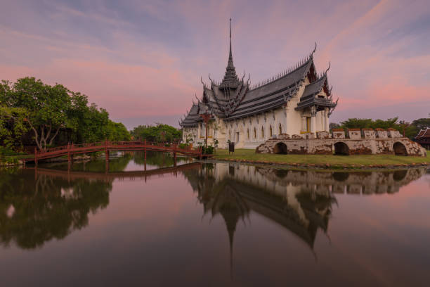 sanphet prasat thronsaal, ancient city, bangkok, thailand - sanphet palace stock-fotos und bilder