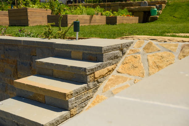 istock Stone stairs in the garden 670709664