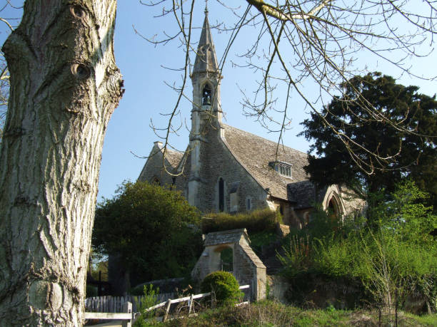 istock Clifton Hampden Church,Oxon 670857100