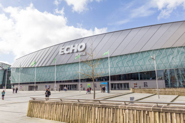 echo arena and convention centre in the kings dock, liverpool, merseyside, uk - liverpool stadium built structure building exterior imagens e fotografias de stock