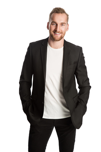 Emprendedor sonriente en blazer negro photo
