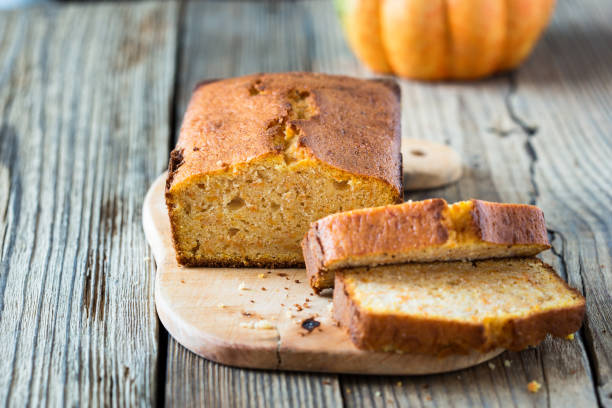 istock Homemade pound cake baked in a loaf pan 670865714