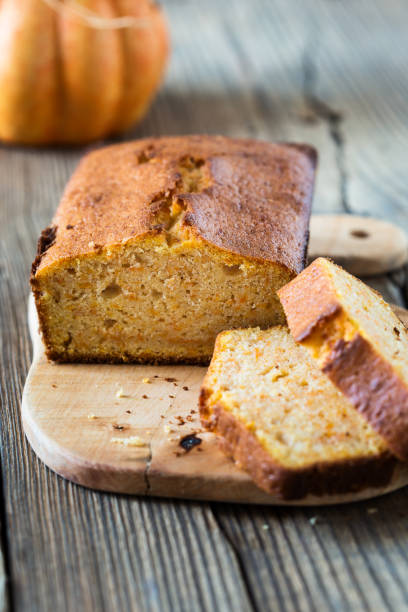 istock Homemade pound cake baked in a loaf pan 670865900
