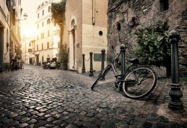 istock Street of Trastevere 670877320