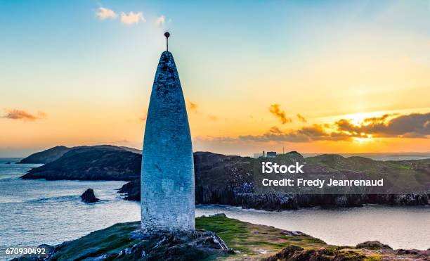 The Beacon Stockfoto und mehr Bilder von Insel Irland - Insel Irland, Verwaltungsbezirk County Cork, Baltimore - Irland