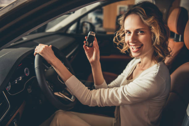 istock Visiting car dealership 671021958