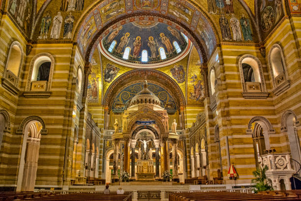 istock Cathedral Basilica of Saint Louis 671088448