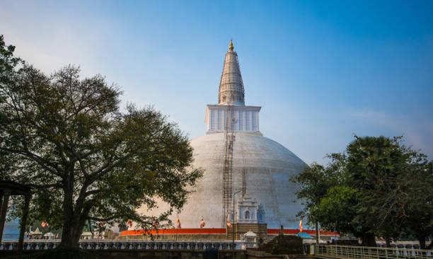 istock The Ruwanwelisaya is a stupa in Sri Lanka. 671156130