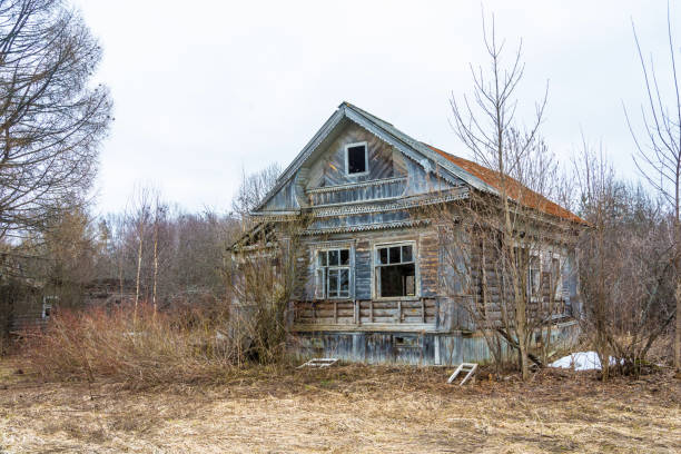 istock Abandoned old wooden house. 671163796