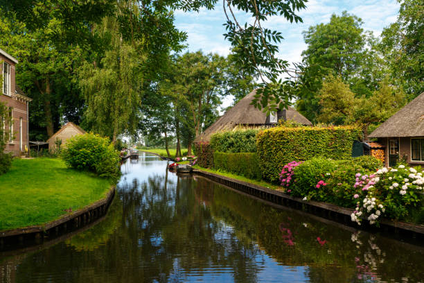 istock Giethoorn Village View 671167518