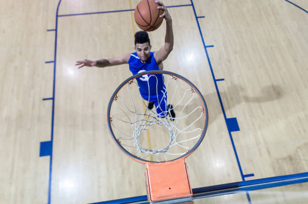 istock Boys high school basketball team: 671176516