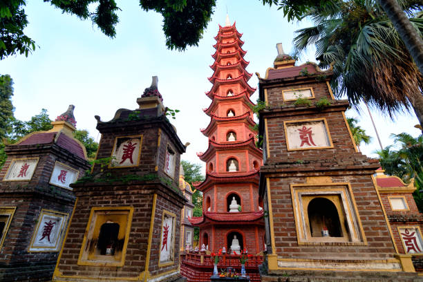 istock Tran Quoc Pagoda, Hanoi 671182408