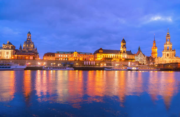 istock Embankment of Dresden, Germany 671199552