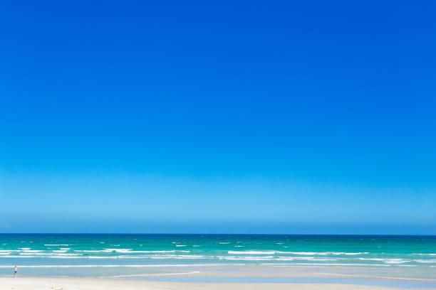 istock Colorful shacks in Muizenberg Beach 671247116