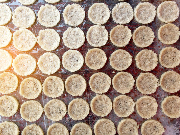 istock Cooking Fried rice of Thai Crispy Rice Cracker 