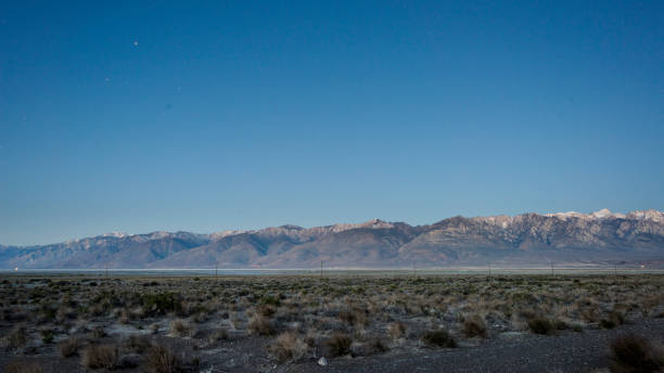 istock View of Sierra Nevada mountains 671359992