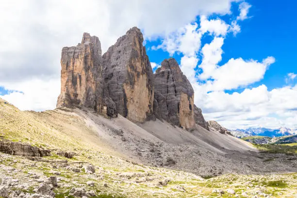 The three peaks, from left to right : Cima Piccola (2857 m), Cime Grande (2999 m), Cima Ovest (2973m).