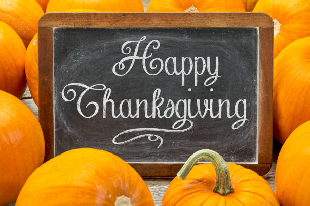 istock Happy Thanksgiving greeting card 671518582