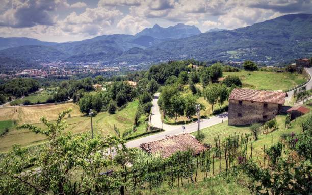 istock Summertime in Tuscany, Italy 671677278