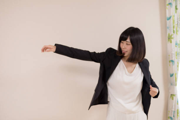 istock Young woman wearing suit 671822556